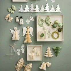 Bungalow Denmark Lackiertes Tablett Cream 40x40