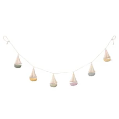 Dear April Cala Girlande Boats