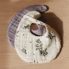 Dear April Koa Lätzchen Blueberries/Lavender 2er-Set
