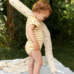 Dear April Mira Bettschlange Songbirds