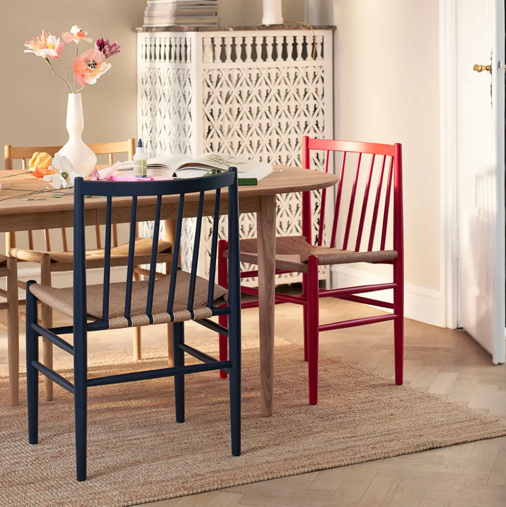 FDB Møbler J80 Stuhl Buche Ruby Red