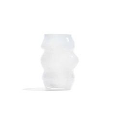FUNDAMENTAL.BERLIN Muse Vase S Opal White
