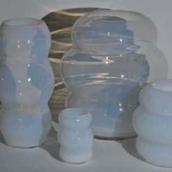 FUNDAMENTAL.BERLIN Muse Vase S Opal White