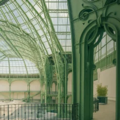 FUNDAMENTAL.BERLIN Vase Bud Gravity Grand Palais