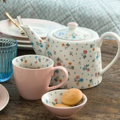 GreenGate Espresso-Tasse mit Unterteller Adelena white