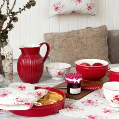 GreenGate Kuchenform Alice claret red