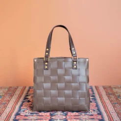 Handed By Handtasche Charlotte Espresso Brown XS