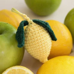 La Petite Épicerie Häkelset Anhänger Lemon