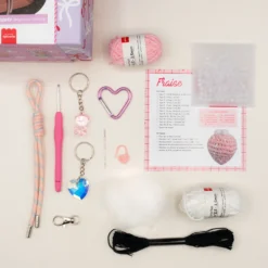 La Petite Épicerie Häkelset Anhänger Glam Pink