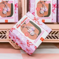 La Petite Épicerie Häkelset Anhänger Glam Pink