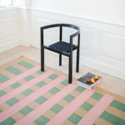 Matias Moellenbach Teppich Jute Green & Pink Stripes