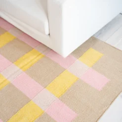 Matias Moellenbach Teppich Jute Pink and Yellow