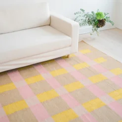 Matias Moellenbach Teppich Jute Pink and Yellow