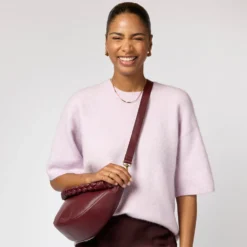 O My Bag Ledertasche Crossbody LEO inkl. gedrehter Gurt Dark Cherry weiches Leder
