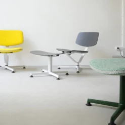 raawii Lounge chair Light grey / Stoffbezug yellow
