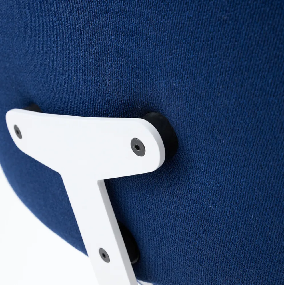 raawii Lounge chair Light grey / Stoffbezug Blue