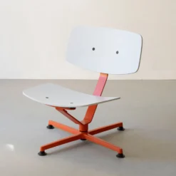 raawii Lounge chair Orange / Sitzschale light grey
