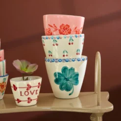 Rice Keramik Becher Oval handbemalt LOVE
