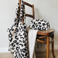 Studio Noos Tasche Holy cow puffy mom-bag