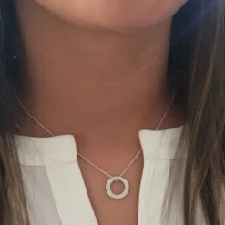 Susi Cala Kette mit Anhänger Hoop 'S' Sterlingsilber