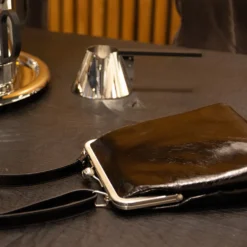 VOLKER LANG Ledertasche Lola Forest
